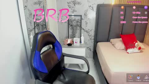 Snapshot of suzetmonaco chatting on 16, 12, 2025 S U Z E T online show from 16, 12, 2025