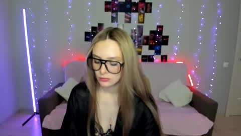 Suzie q online show from 20, 12, 2025