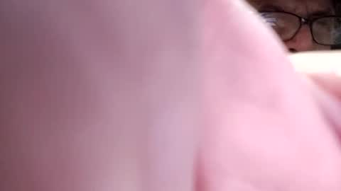 Snapshot of suzuki1250 chatting on 23, 12, 2025 suzuki1250 online show from 23, 12, 2025