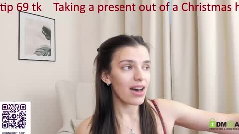 Snapshot of suzyjames chatting on 25, 12, 2024 Suzy next stream Thursday Friday Saturday online show from 25, 12, 2024