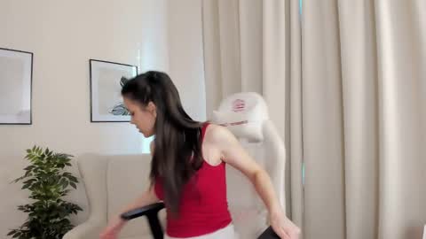 Snapshot of suzyjames chatting on 19, 1, 2025 Suzy next stream Thursday Friday Saturday online show from 19, 1, 2025