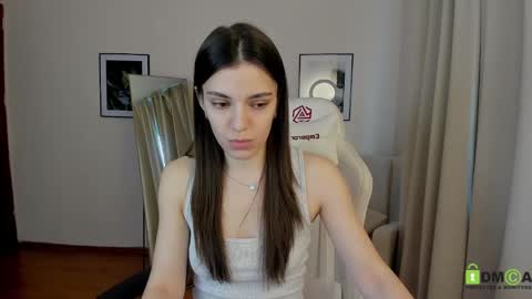 Snapshot of suzyjames chatting on 1, 2, 2025 Suzy next stream Thursday Friday Saturday online show from 1, 2, 2025