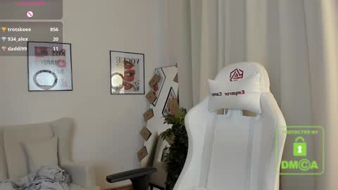 Snapshot of suzyjames chatting on 12, 2, 2025 Suzy next stream Thursday Friday Saturday online show from 12, 2, 2025