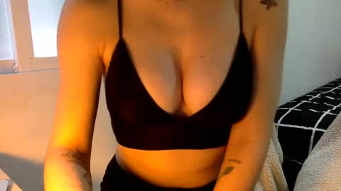 The real sugar baby   Suzy Summer   online show from 28, 2, 2025