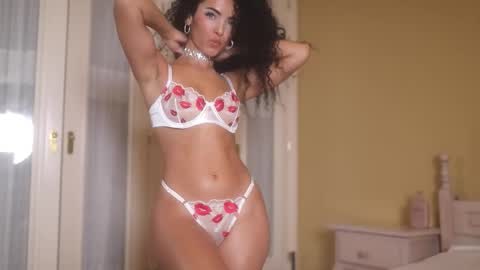 suzysuza online show from 20, 11, 2025