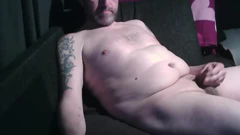 Snapshot of swartarn chatting on 4, 11, 2025 ArnSwart online show from 4, 11, 2025