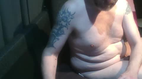 Snapshot of swartarn chatting on 8, 11, 2025 ArnSwart online show from 8, 11, 2025