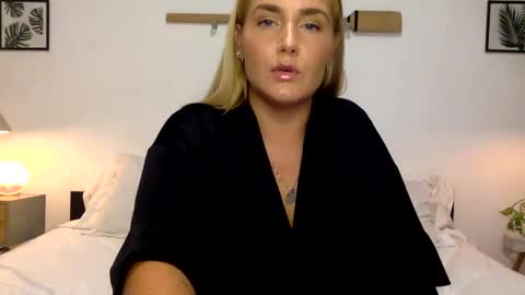 Snapshot of swedish_candii chatting on 11, 1, 2025 Swedish Candii online show from 11, 1, 2025