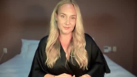 Snapshot of swedish_candii chatting on 12, 10, 2025 Swedish Candii online show from 12, 10, 2025