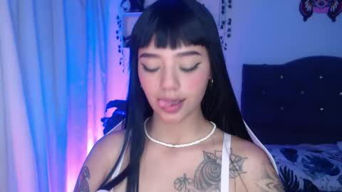 sweeetkittyy22 online show from 22, 5, 2026