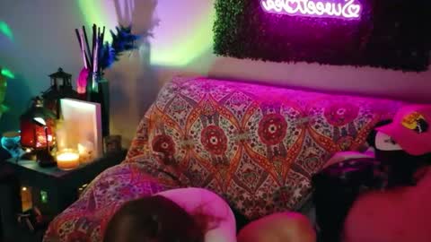 sweeetttea online show from 23, 6, 2026