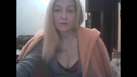 Snapshot of sweet4blonde67 chatting on 13, 12, 2024 sweet4blonde67 online show from 13, 12, 2024