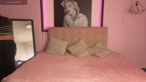 Snapshot of sweet__cat__ chatting on 30, 6, 2026 sweet__cat__ online show from 30, 6, 2026