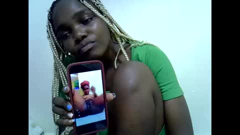 Snapshot of sweet_aly1 chatting on 7, 6, 2026 Alice online show from 7, 6, 2026