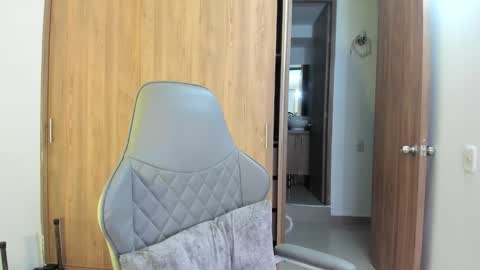 Asheley online show from 18, 3, 2026