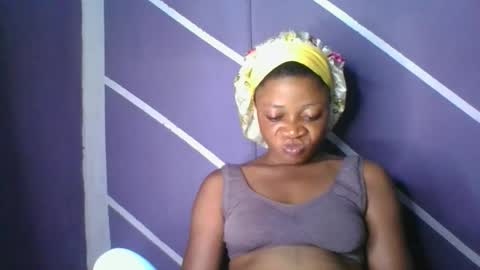 Snapshot of sweet_berry31 chatting on 27, 10, 2025 baby girl online show from 27, 10, 2025