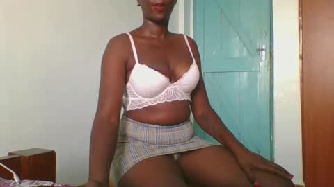 Snapshot of sweet_blackberry93 chatting on 12, 1, 2025 bella online show from 12, 1, 2025