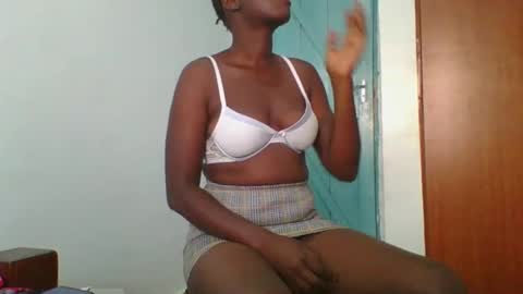 Snapshot of sweet_blackberry93 chatting on 31, 1, 2025 bella online show from 31, 1, 2025