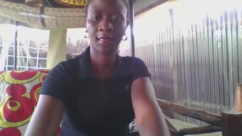 Snapshot of sweet_blackberry93 chatting on 13, 9, 2025 bella online show from 13, 9, 2025