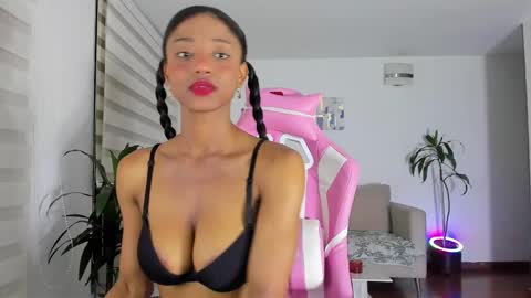 sweet_brunette88 online show from 5, 12, 2024