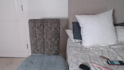 Chantelle online show from 16, 2, 2025