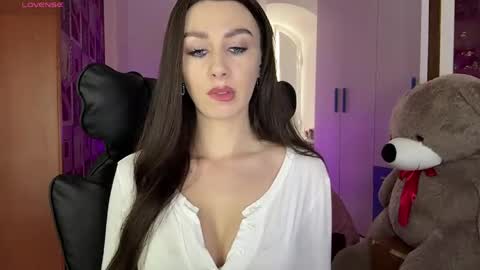 Snapshot of sweet_cherry_n chatting on 13, 5, 2026 Sweet Cherry online show from 13, 5, 2026
