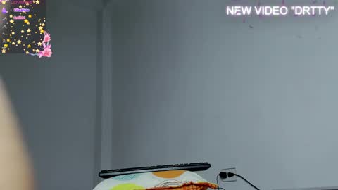 Snapshot of sweet_dty chatting on 5, 2, 2025 ZAFIRO QUIROZ online show from 5, 2, 2025