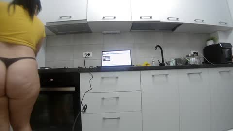 Snapshot of sweet_ella chatting on 26, 1, 2025 online show from 26, 1, 2025