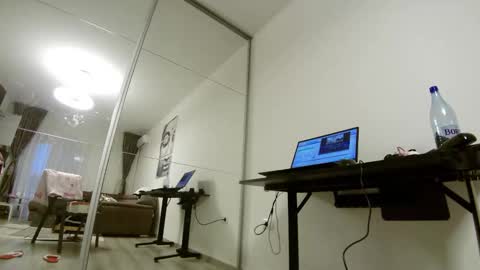 Snapshot of sweet_ella chatting on 8, 1, 2026 online show from 8, 1, 2026