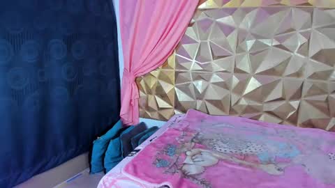  emmili  online show from 9, 2, 2025