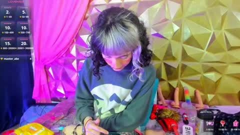  emmili  online show from 9, 3, 2025