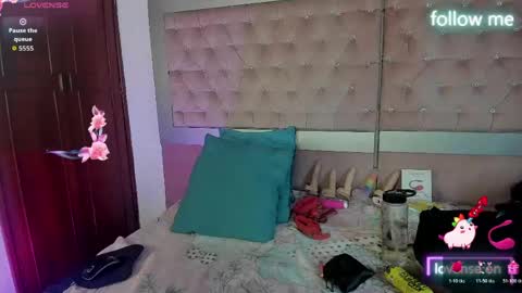  emmili  online show from 14, 4, 2026