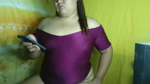 sweet_frex123 online show from 5, 3, 2026