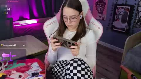 Alice online show from 28, 11, 2025