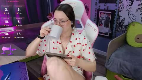 Alice online show from 15, 12, 2025