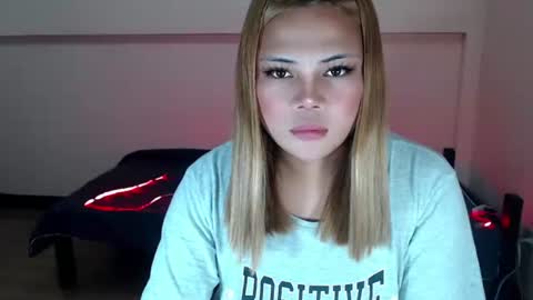 sophia daisy  online show from 19, 10, 2025