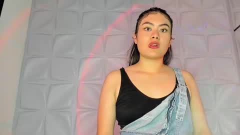 Lyn  online show from 30, 11, 2025