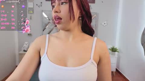 Snapshot of sweet_khristie chatting on 19, 9, 2025 KhristieJoin The Fan Club online show from 19, 9, 2025
