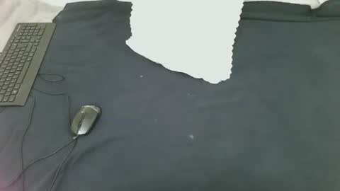 sweet_larra online show from 19, 11, 2025