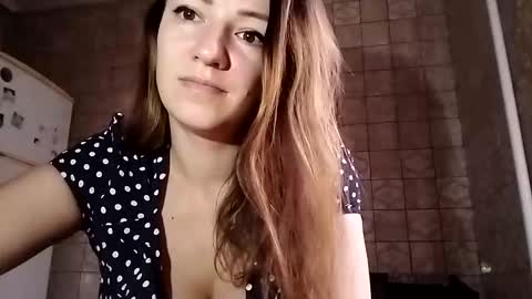 Snapshot of sweet_lilgirl_x chatting on 3, 3, 2025 Anna online show from 3, 3, 2025