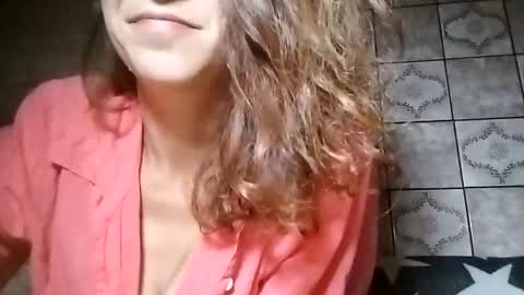 Snapshot of sweet_lilgirl_x chatting on 18, 7, 2026 Anna online show from 18, 7, 2026