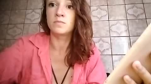Snapshot of sweet_lilgirl_x chatting on 19, 7, 2026 Anna online show from 19, 7, 2026