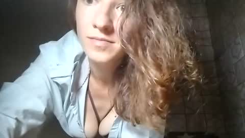 Snapshot of sweet_lilgirl_x chatting on 31, 7, 2026 Anna online show from 31, 7, 2026