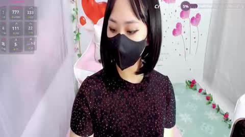 Snapshot of sweet_lily0 chatting on 19, 11, 2025 Lily online show from 19, 11, 2025