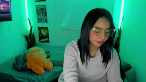 Lina online show from 21, 4, 2026