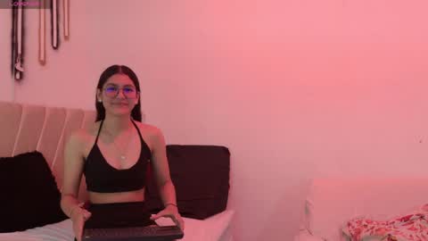Mia online show from 2, 5, 2026