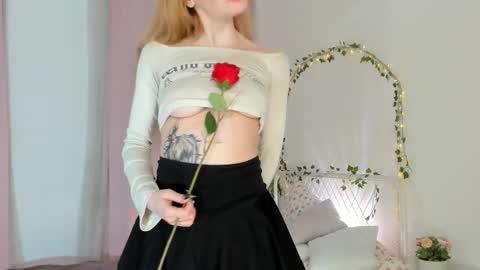 Melissa. Join me on Fansly link in social medias online show from 26, 3, 2026