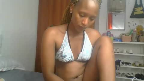 Snapshot of sweet_melod chatting on 29, 4, 2026 Linda online show from 29, 4, 2026