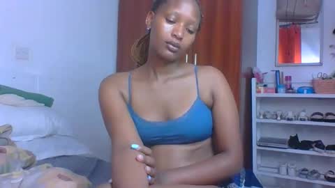 Snapshot of sweet_melod chatting on 9, 5, 2026 Linda online show from 9, 5, 2026