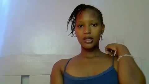 Snapshot of sweet_melod chatting on 27, 5, 2026 Linda online show from 27, 5, 2026